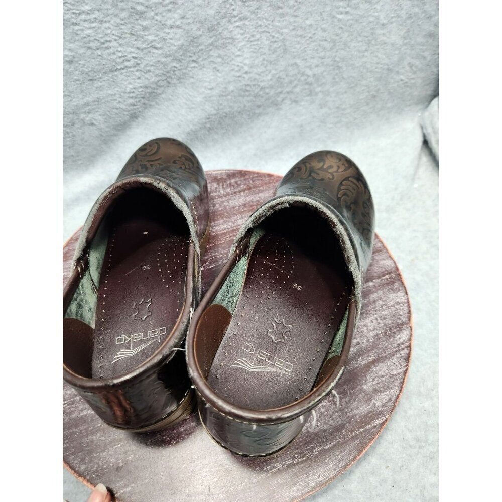 Dansko Womens Brown Leather Clogs With Embossed Floral Design - Size 39 - Picture 8 of 13